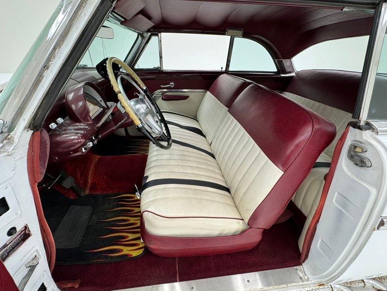 Mercury-Monterey-1953-White-Maroon-5