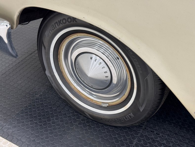 Mercury-Monterey-1963-Castilllian-Gold-Gold-24