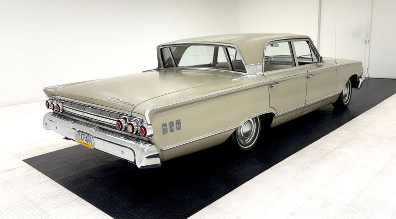 Mercury-Monterey-1963-Castilllian-Gold-Gold-3