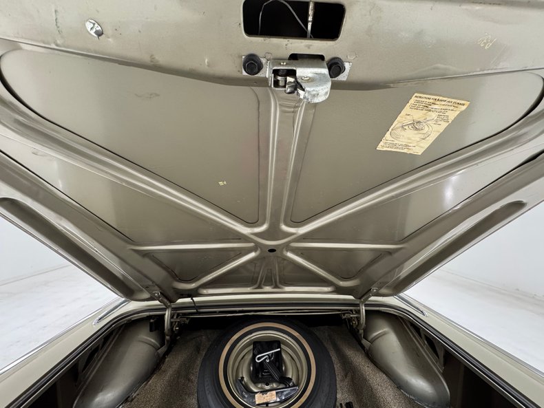 Mercury-Monterey-1963-Castilllian-Gold-Gold-34