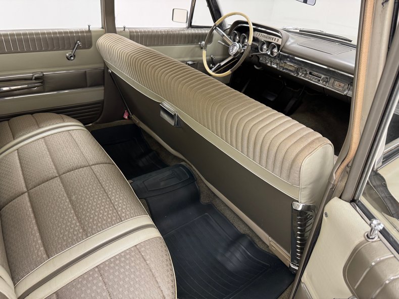 Mercury-Monterey-1963-Castilllian-Gold-Gold-46