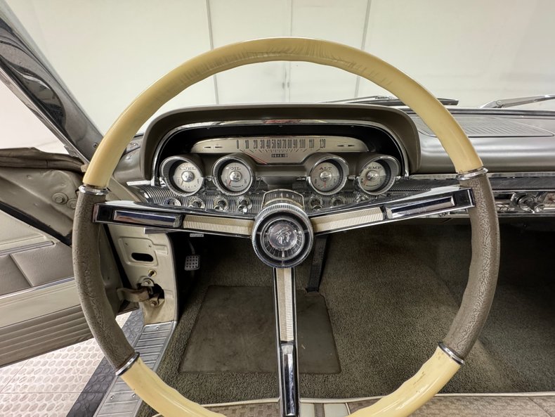 Mercury-Monterey-1963-Castilllian-Gold-Gold-47