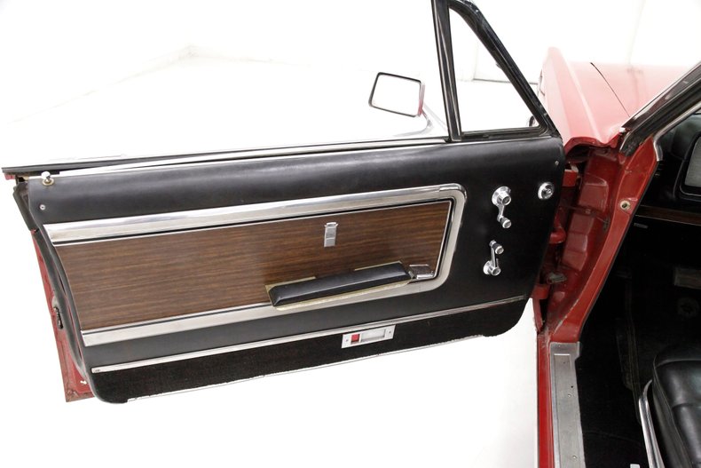 Mercury-Park-lane-1965-Cardinal-Red-Black-35