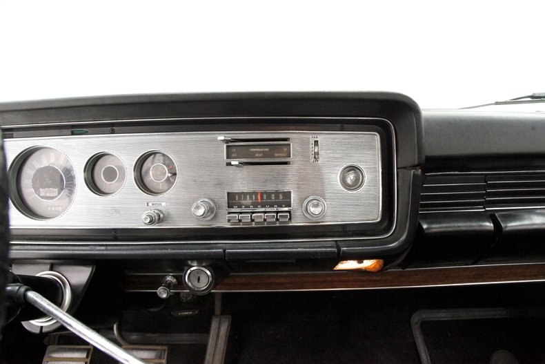 Mercury-Park-lane-1965-Cardinal-Red-Black-41