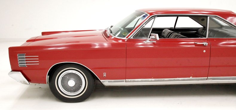 Mercury-Park-lane-1965-Cardinal-Red-Black