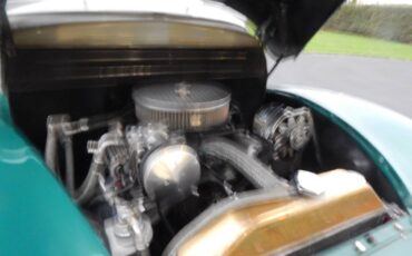 Mercury-sedan-1940-custom-3