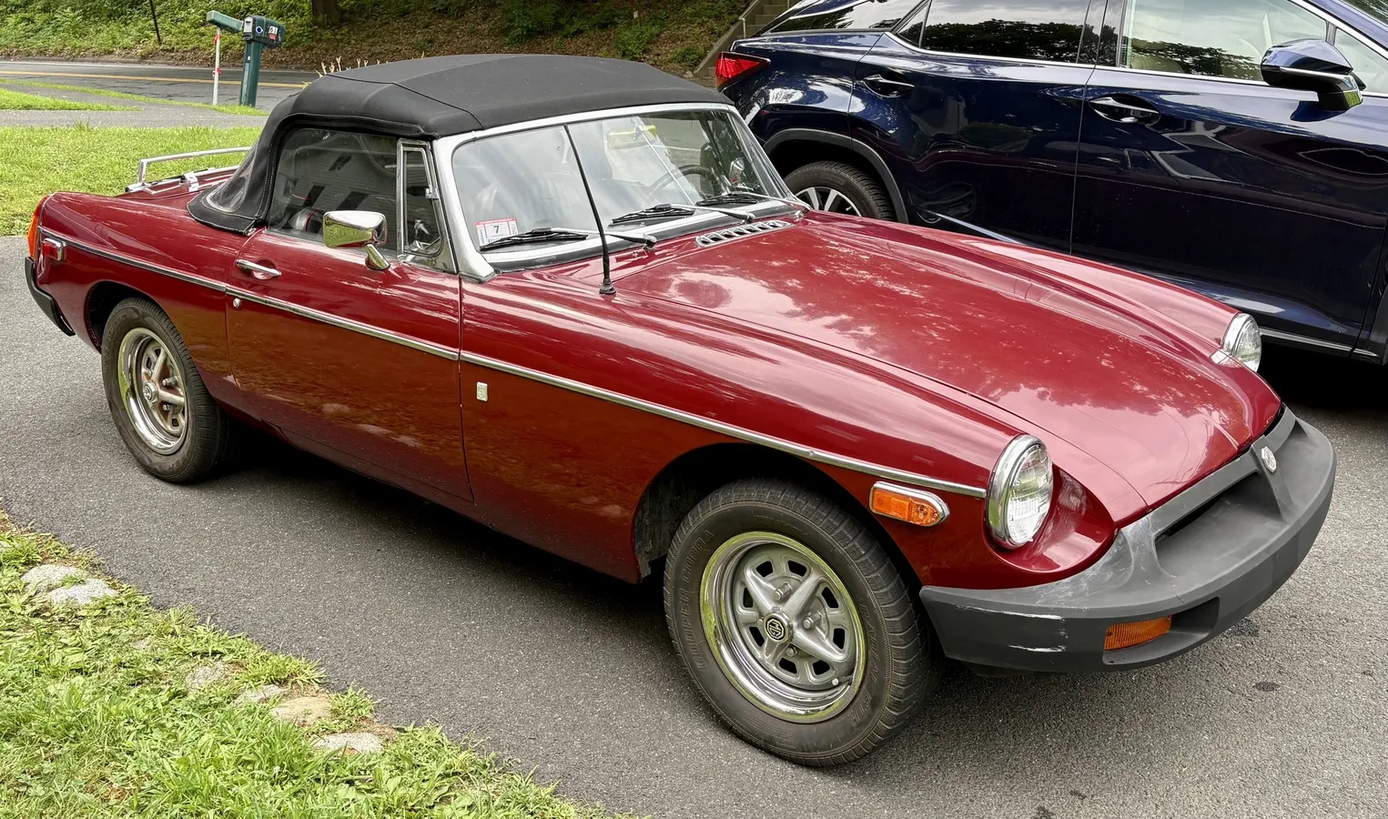 Mg-B-1974-Burgundy-Black-8