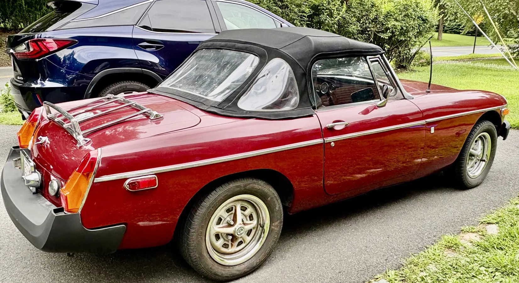 Mg-B-1974-Burgundy-Black-9