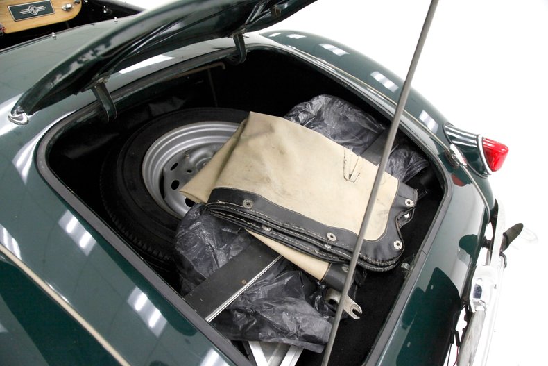 Mg-Mga-1958-British-Racing-Green-Black-33