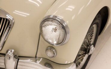 Mg-Mga-1958-Old-English-White-Black-1