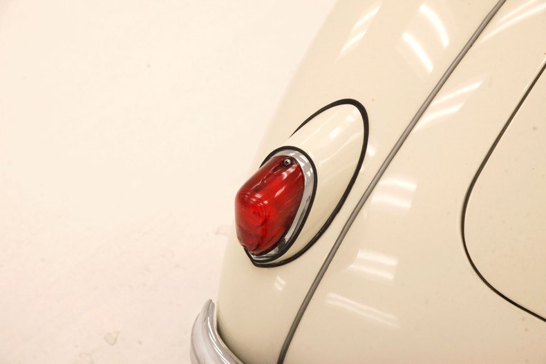 Mg-Mga-1958-Old-English-White-Black-26