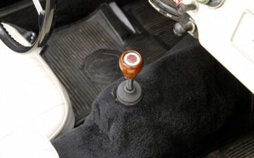 Mg-Mga-1958-Old-English-White-Black-37