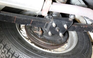 Mg-Mga-1958-Old-English-White-Black-39