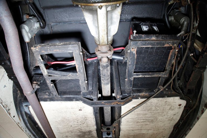 Mg-Mga-1958-Old-English-White-Black-43