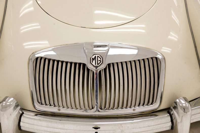 Mg-Mga-1958-Old-English-White-Black-47