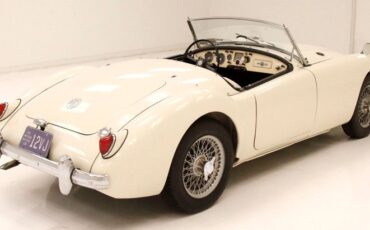 Mg-Mga-1958-Old-English-White-Black-8