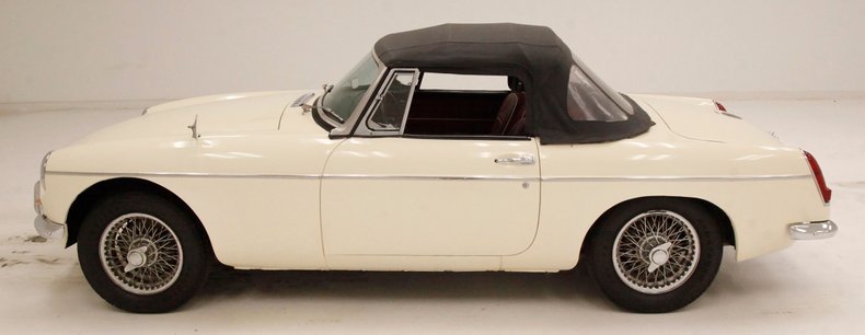 Mg-Mgb-1964-Old-English-White-Red-1