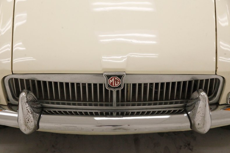 Mg-Mgb-1964-Old-English-White-Red-16