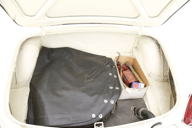 Mg-Mgb-1964-Old-English-White-Red-17