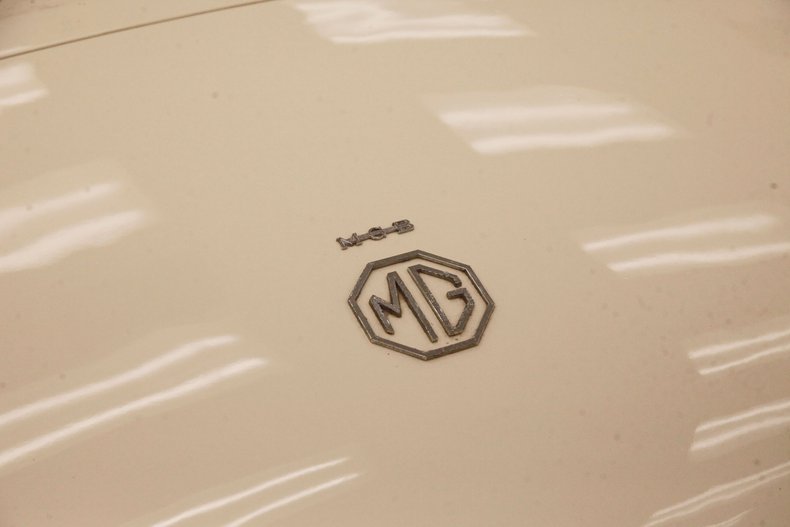 Mg-Mgb-1964-Old-English-White-Red-19