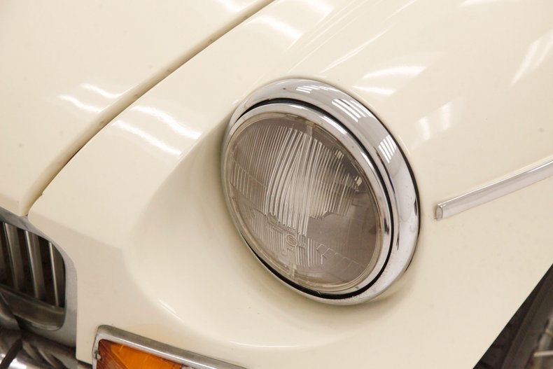 Mg-Mgb-1964-Old-English-White-Red-20