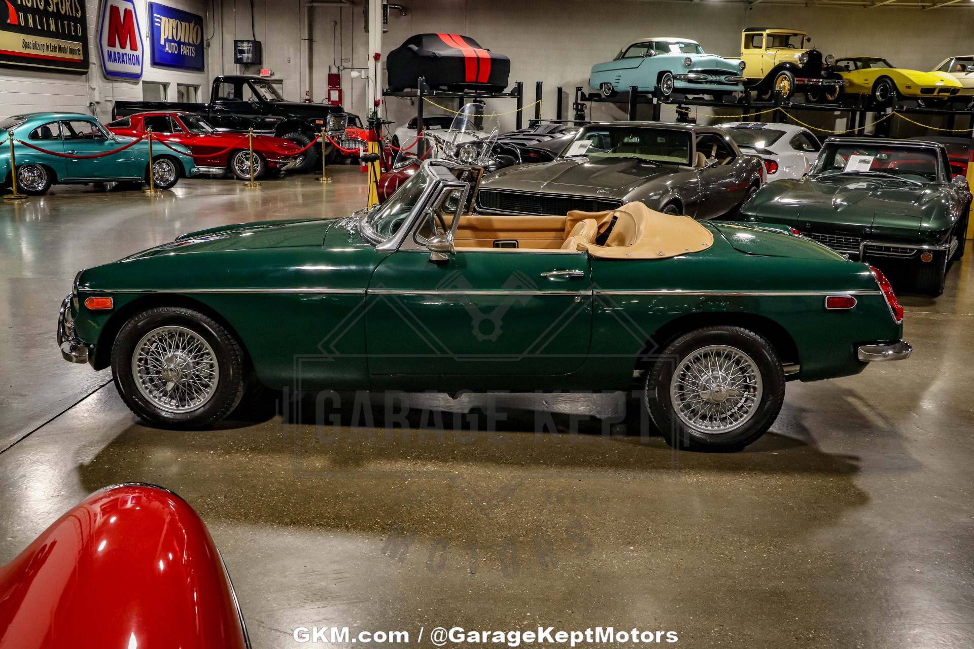 Mg-Mgb-1970-Green-BeigeTan-24