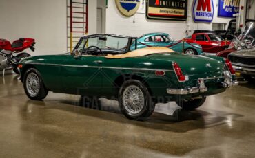 Mg-Mgb-1970-Green-BeigeTan-25
