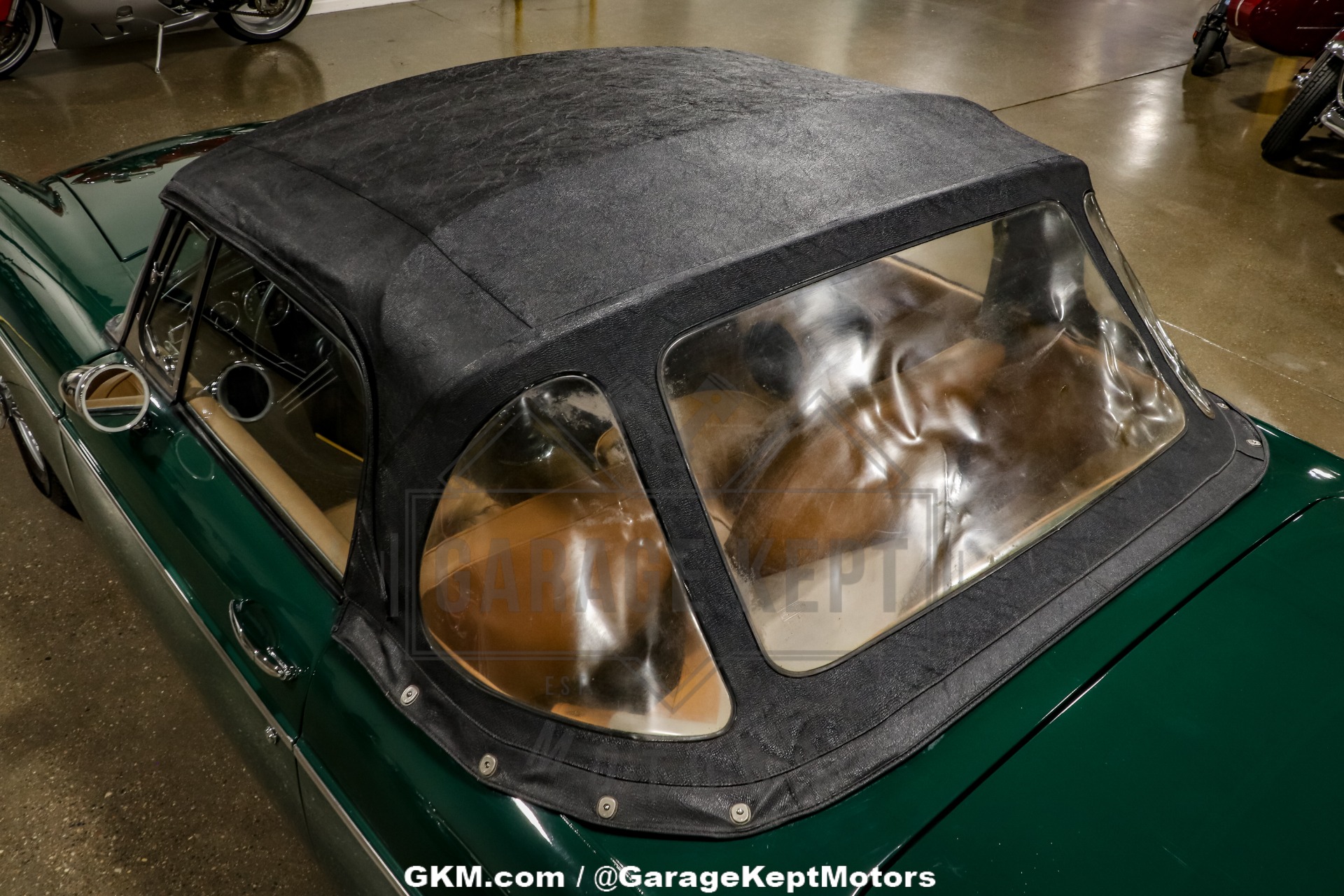 Mg-Mgb-1970-Green-BeigeTan-41