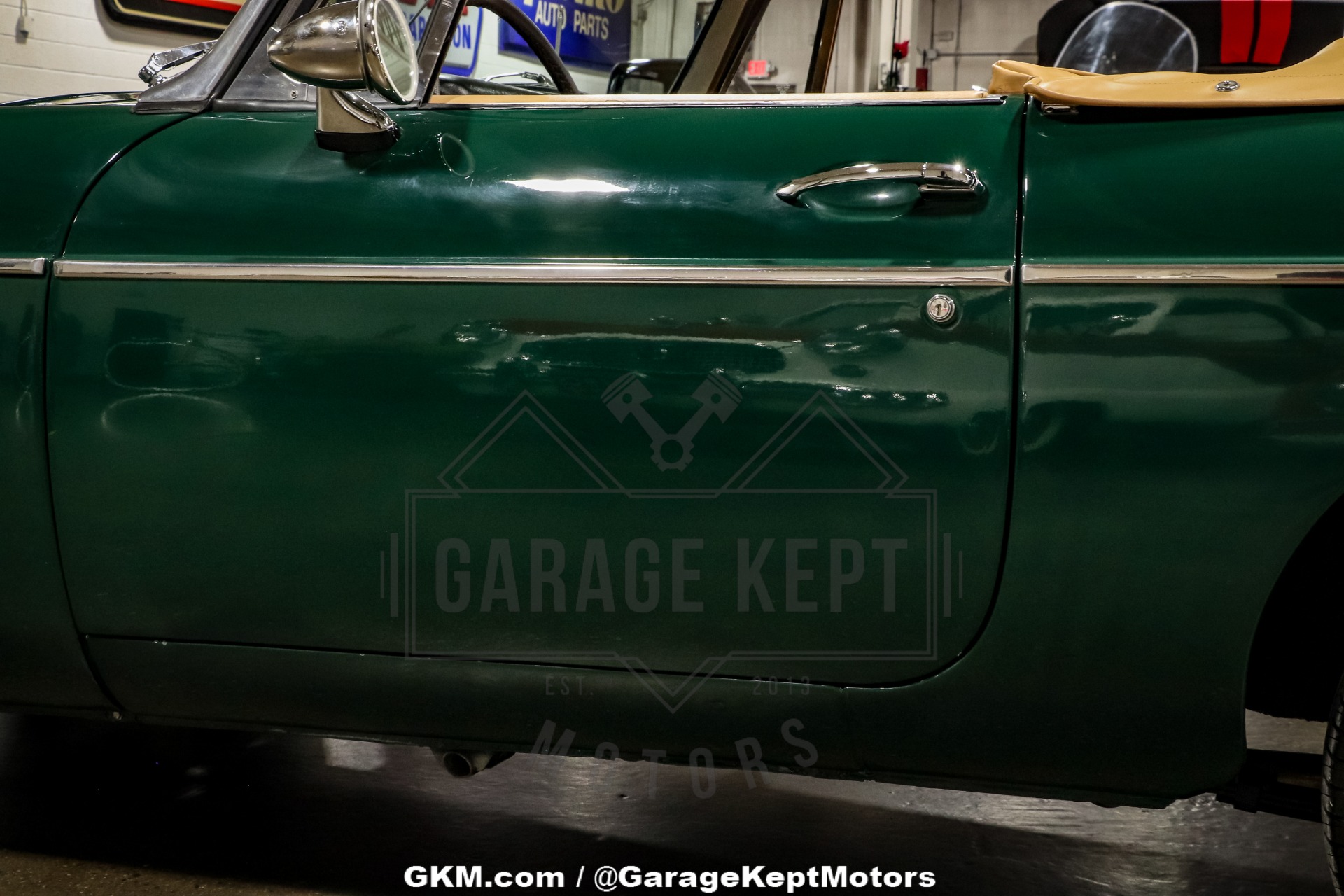 Mg-Mgb-1970-Green-BeigeTan-44