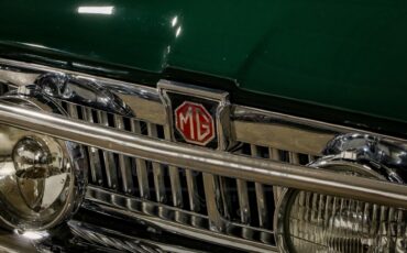 Mg-Mgb-1970-Green-BeigeTan-6