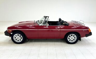Mg-Mgb-1977-Damask-Red-Black-1