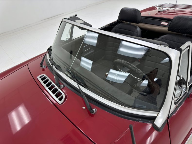Mg-Mgb-1977-Damask-Red-Black-25