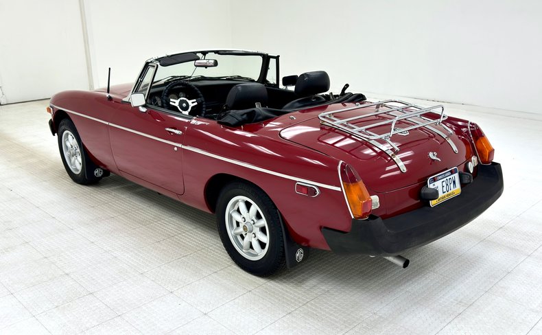 Mg-Mgb-1977-Damask-Red-Black-3