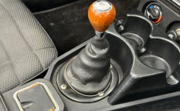 Mg-Mgb-1977-Damask-Red-Black-43