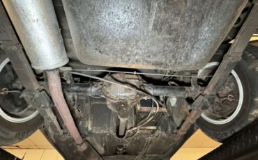 Mg-Mgb-1977-Damask-Red-Black-47