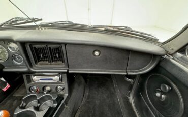 Mg-Mgb-1977-Damask-Red-Black-9