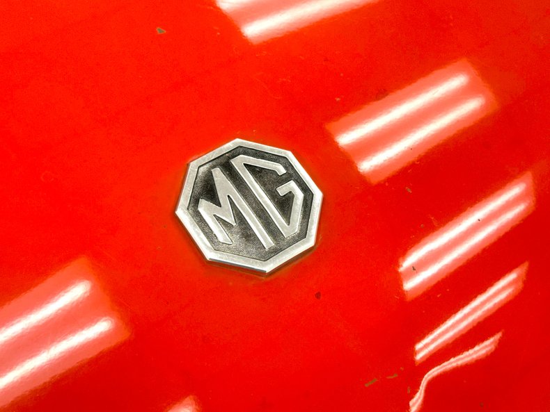 Mg-Mgb-1979-Orange-Black-23