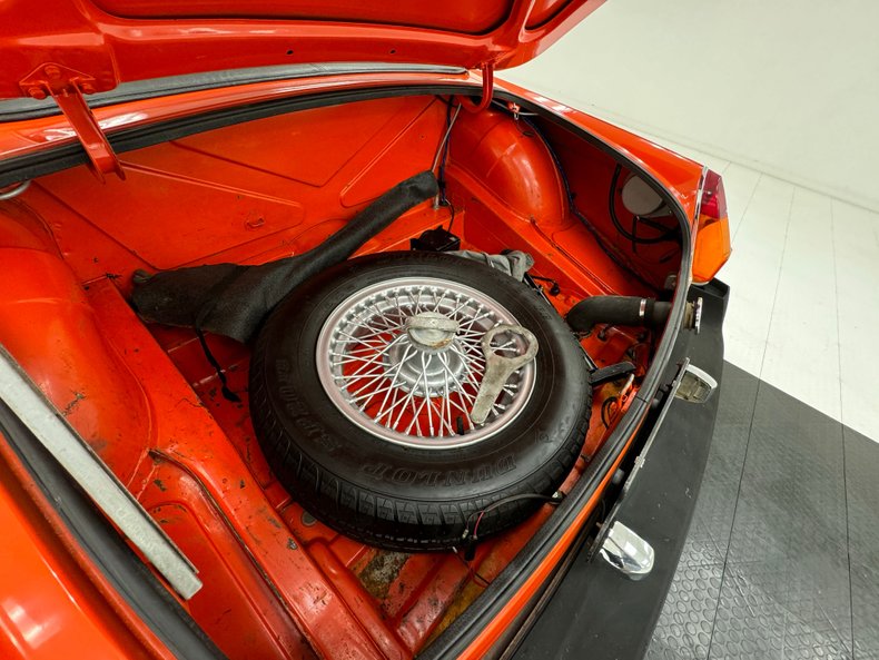 Mg-Mgb-1979-Orange-Black-39