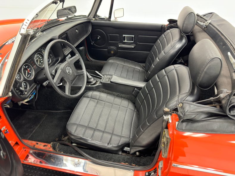 Mg-Mgb-1979-Orange-Black-42