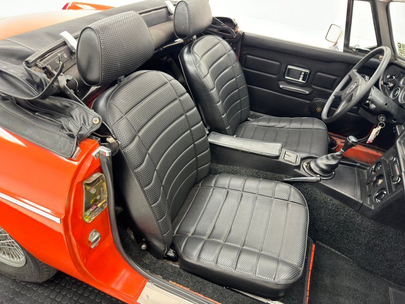 Mg-Mgb-1979-Orange-Black-43