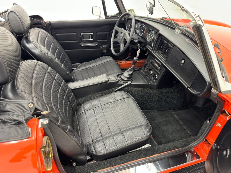 Mg-Mgb-1979-Orange-Black-44