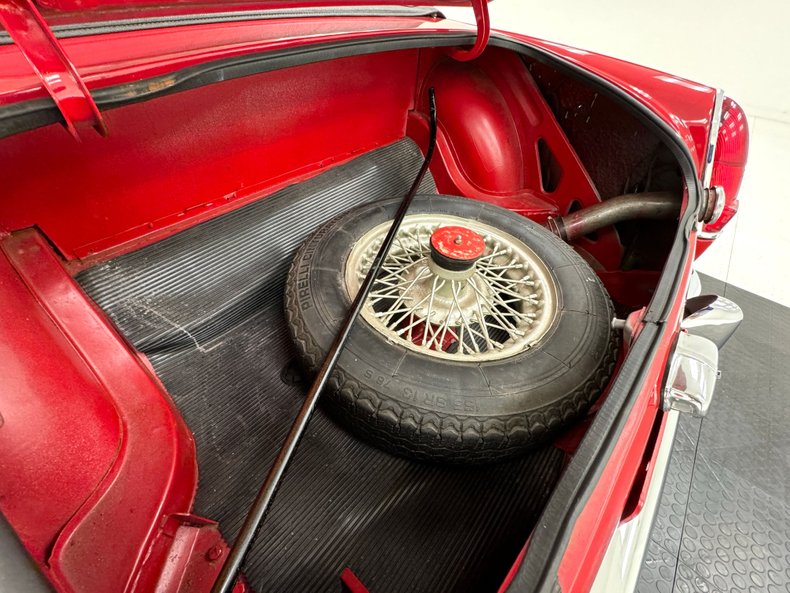 Mg-Midget-1966-Red-Black-31
