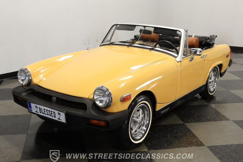 Mg-Midget-1977-Golden-Rod-Yellow-Saddle-1