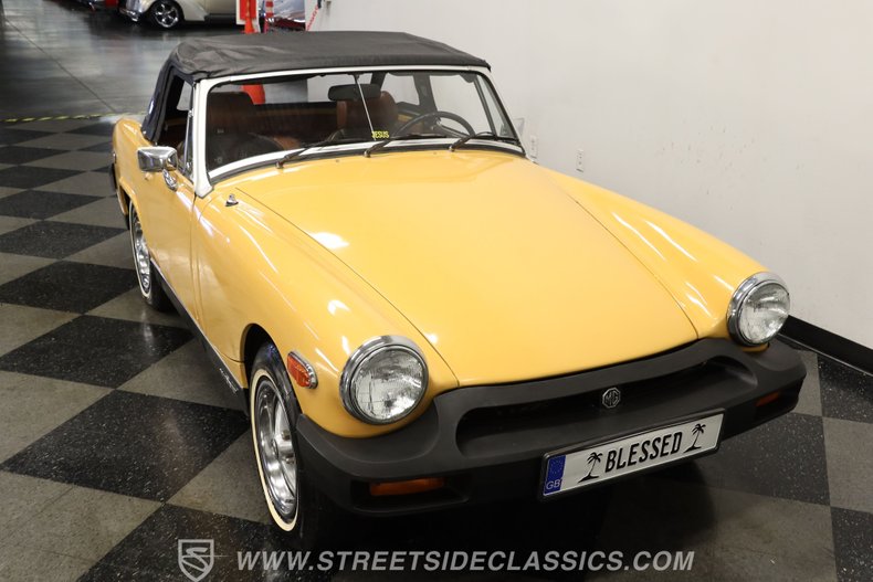 Mg-Midget-1977-Golden-Rod-Yellow-Saddle-12