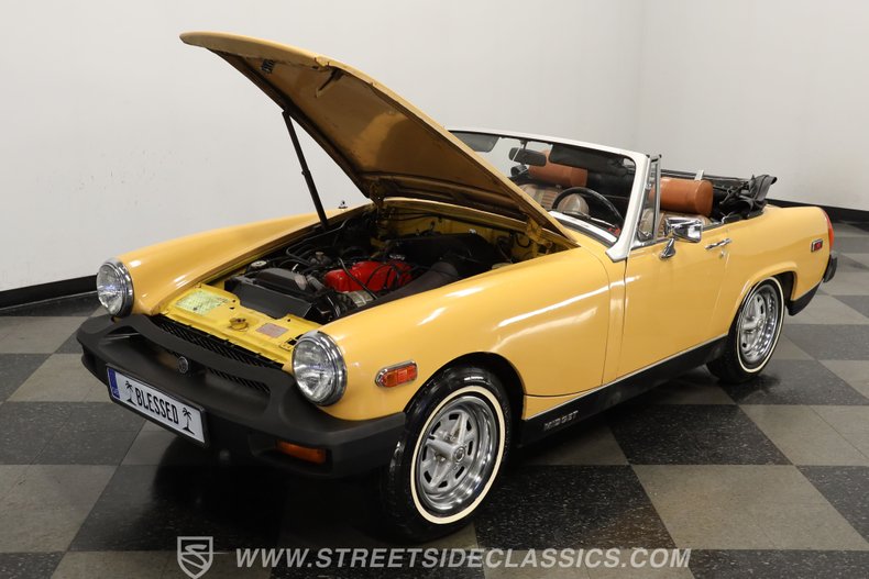 Mg-Midget-1977-Golden-Rod-Yellow-Saddle-2