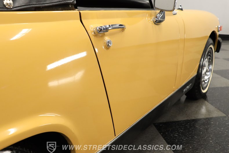 Mg-Midget-1977-Golden-Rod-Yellow-Saddle-22