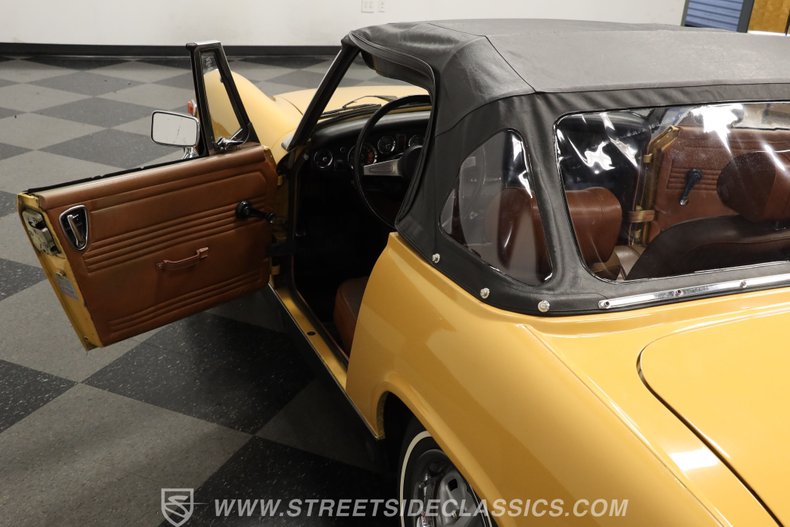 Mg-Midget-1977-Golden-Rod-Yellow-Saddle-26
