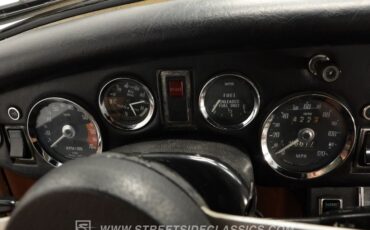 Mg-Midget-1977-Golden-Rod-Yellow-Saddle-28