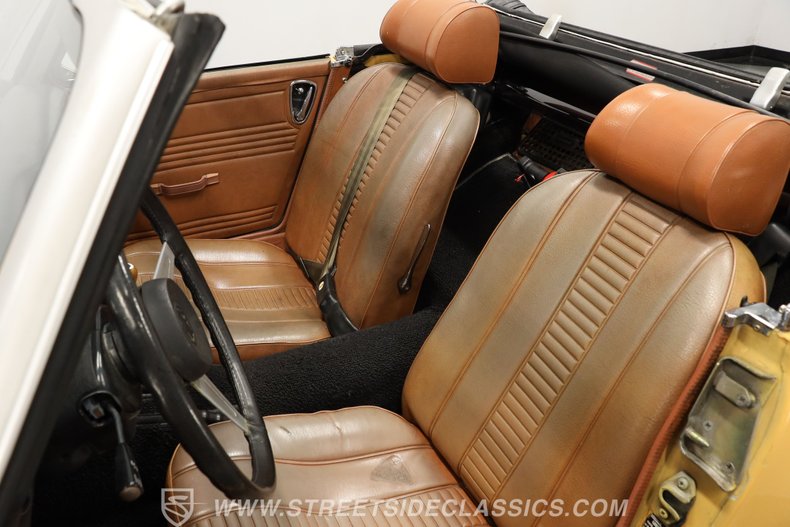 Mg-Midget-1977-Golden-Rod-Yellow-Saddle-33