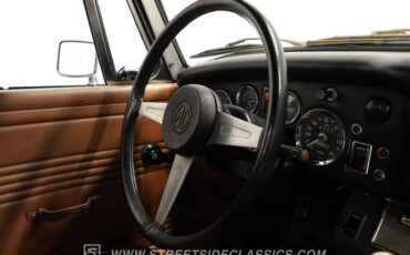 Mg-Midget-1977-Golden-Rod-Yellow-Saddle-35